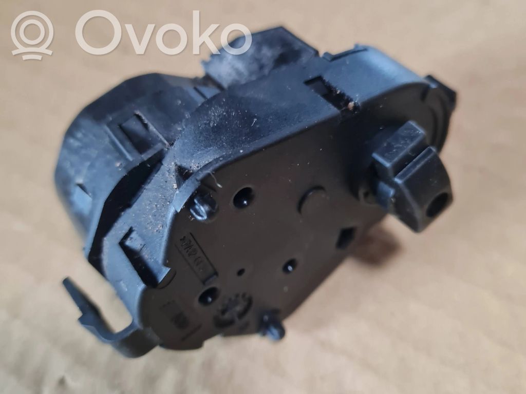 BMW 7 E65 E66 Air flap motor/actuator 