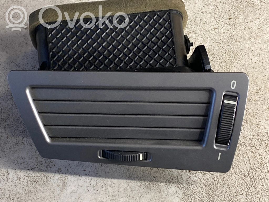BMW 7 E65 E66 Šoninės oro grotelės 
