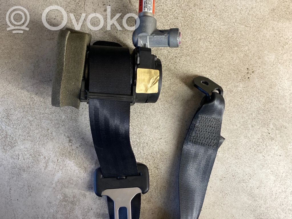 Volvo S40 Cinturón trasero 
