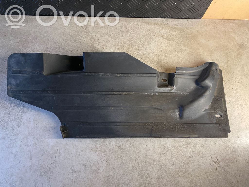 Volvo S40 Alustan takasuoja välipohja 