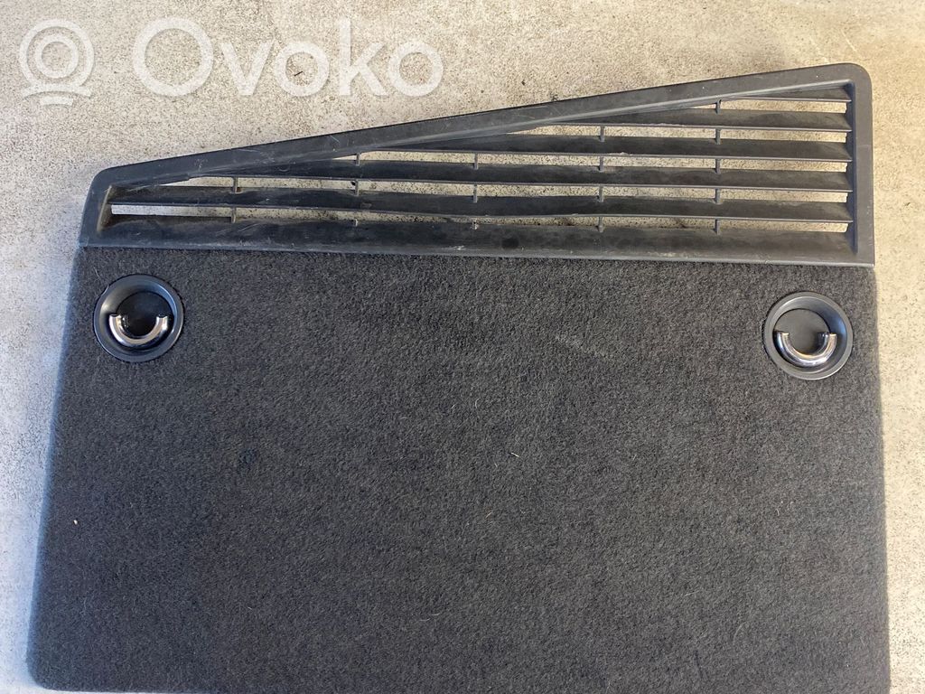 Volkswagen Phaeton Trunk/boot lower side trim panel 