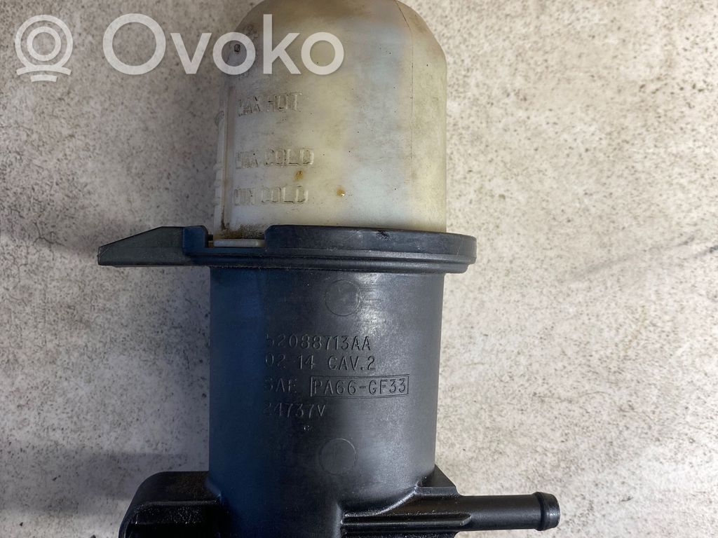 Jeep Cherokee III KJ Vairo stiprintuvo skysčio bakelis 
