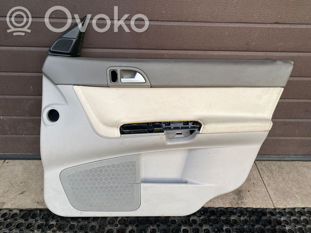 Volvo V50 Etuoven verhoilu 