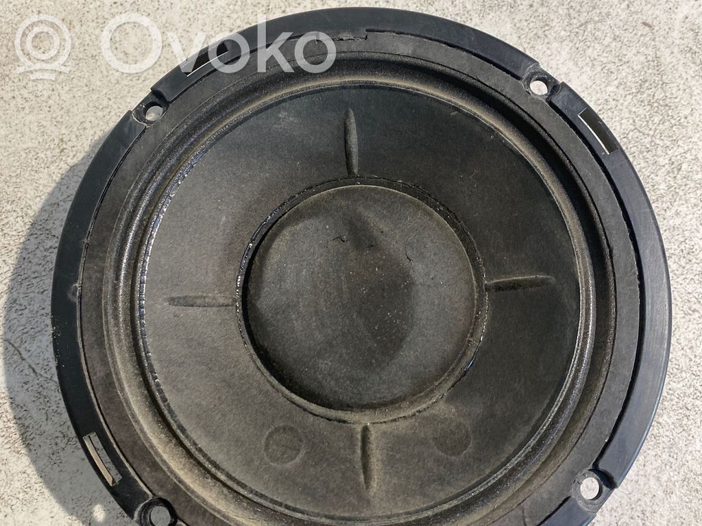 Ford Galaxy Takaoven kaiutin 