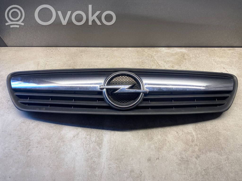 Opel Meriva A Etusäleikkö 
