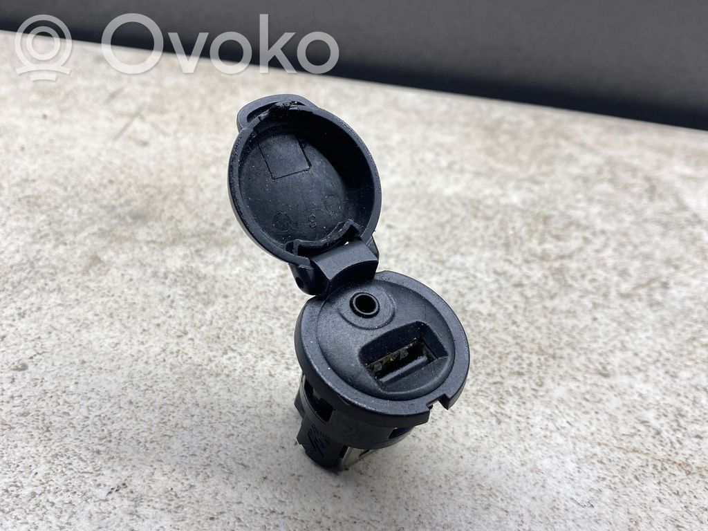 Enchufe conector USB   96647952XT,96645227XT