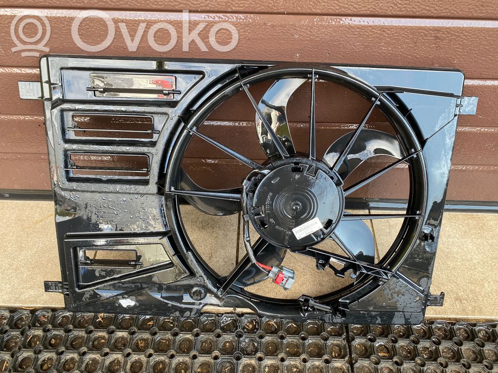 Ford C-MAX II Elektrisks radiatoru ventilators 