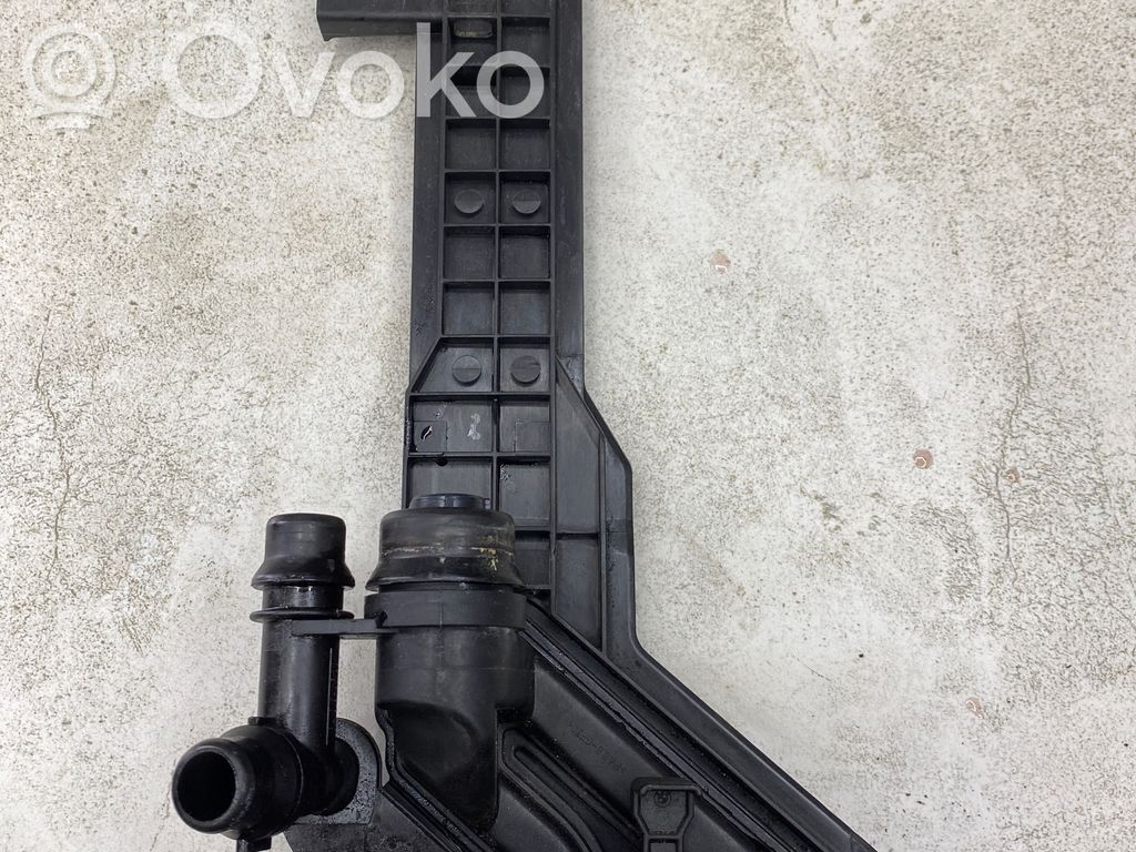 BMW 3 E46 Radiator mount bracket 