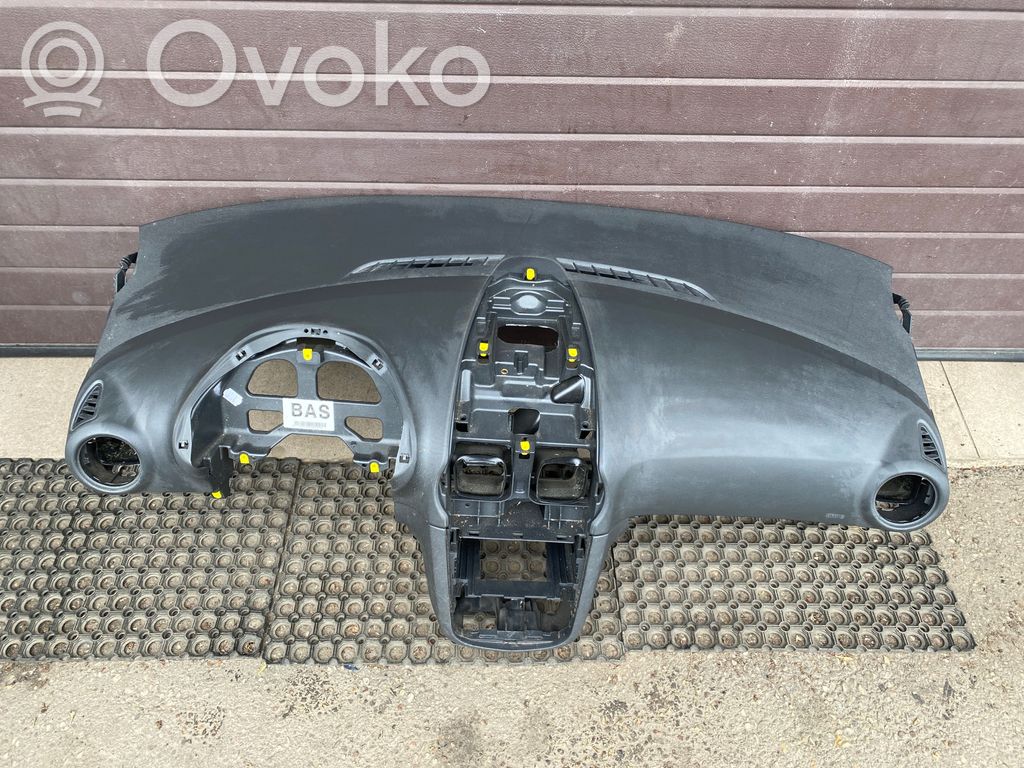 Opel Corsa D Panelė 
