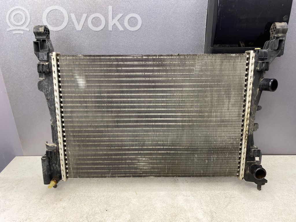 Opel Corsa D Aušinimo skysčio radiatorius 