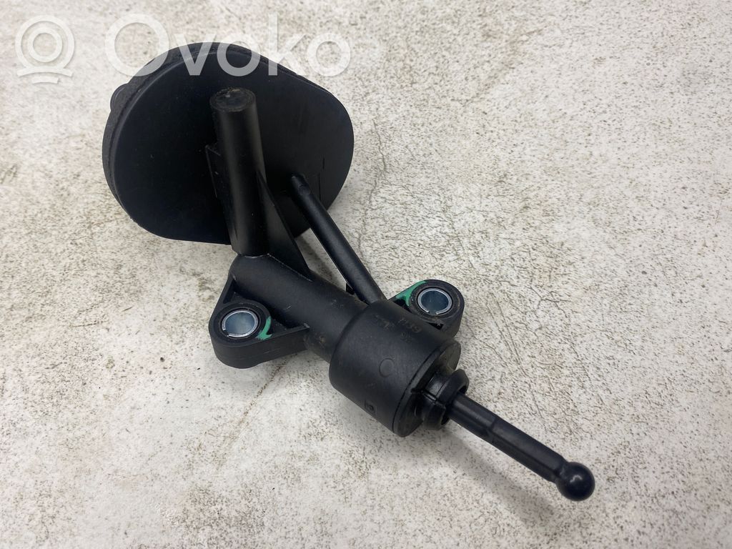 Opel Corsa D Kytkimen pääsylinteri 