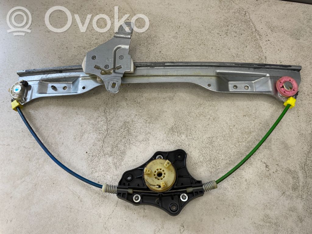 Opel Corsa D Meccanismo di sollevamento del finestrino anteriore senza motorino 