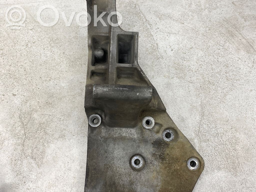Nissan Pathfinder R51 A/C compressor mount bracket 