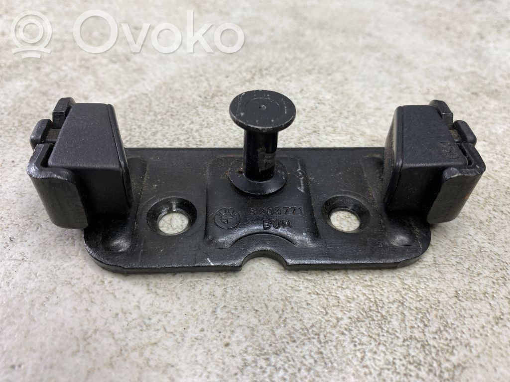 BMW 3 E46 Loading door lock loop/hook striker 