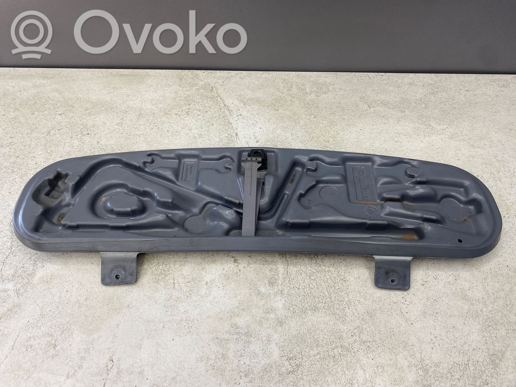 BMW 3 E46 Tool box 