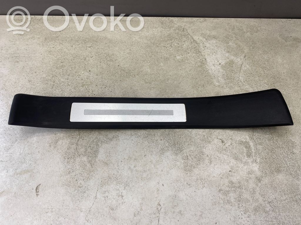 Audi A4 S4 B7 8E 8H Copertura del rivestimento del sottoporta posteriore 
