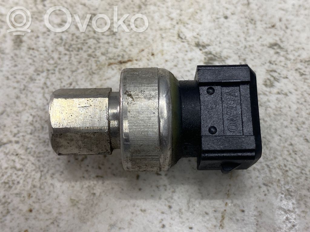 Volvo V70 Senzor presiune aer condiționat (A/C) 