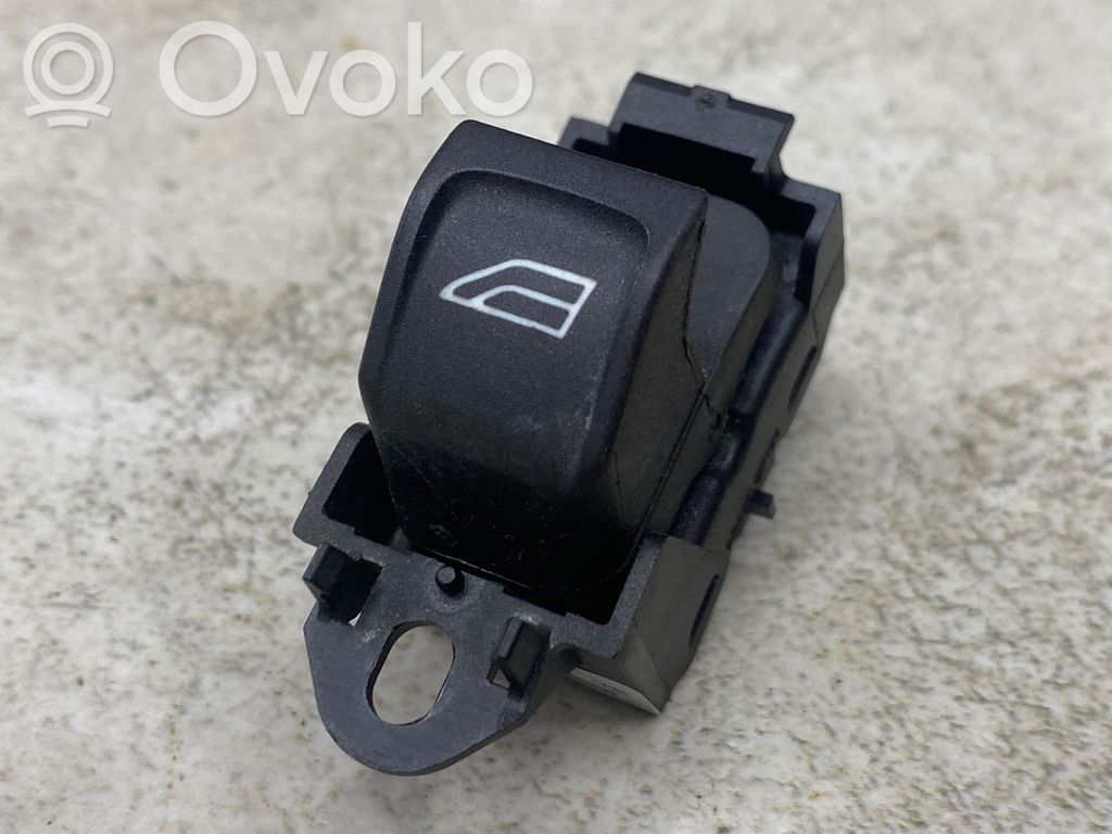 Volvo V70 Electric window control switch 