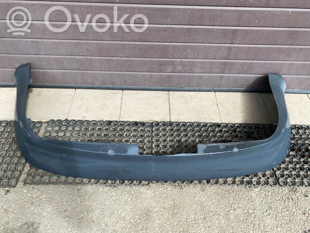 Audi A4 S4 B6 8E 8H Apakšējā bampera daļa 