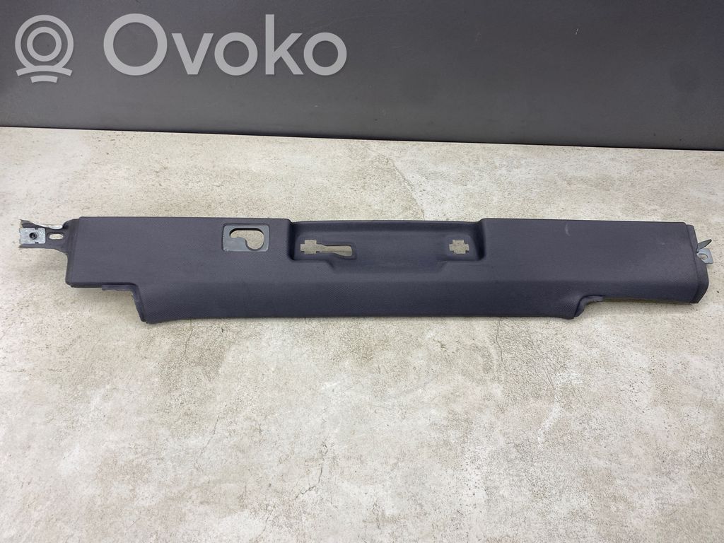Audi A4 S4 B6 8E 8H Muu kynnyksen/pilarin verhoiluelementti 