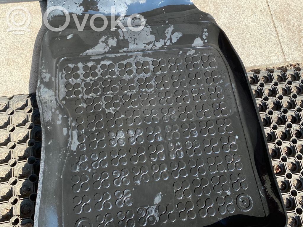 Toyota Prius (XW20) Front floor mat 