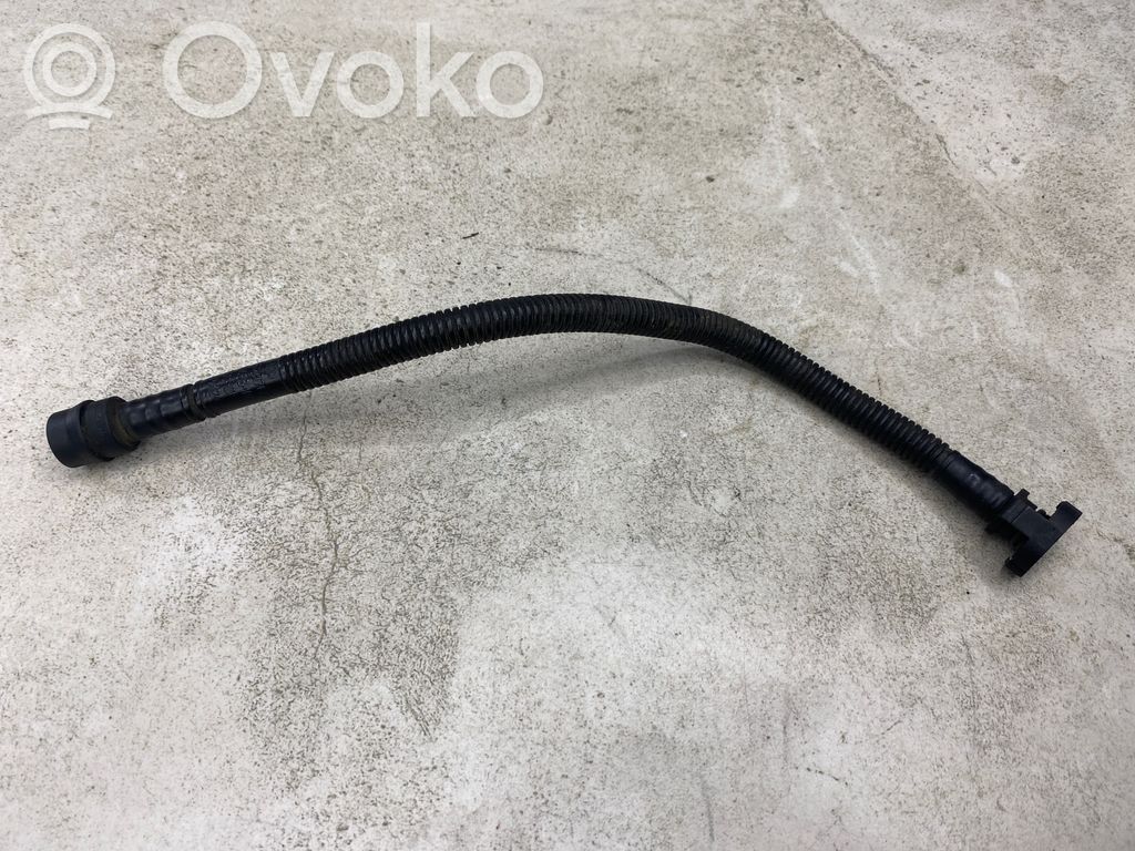 BMW 3 E90 E91 Fuel line pipe 