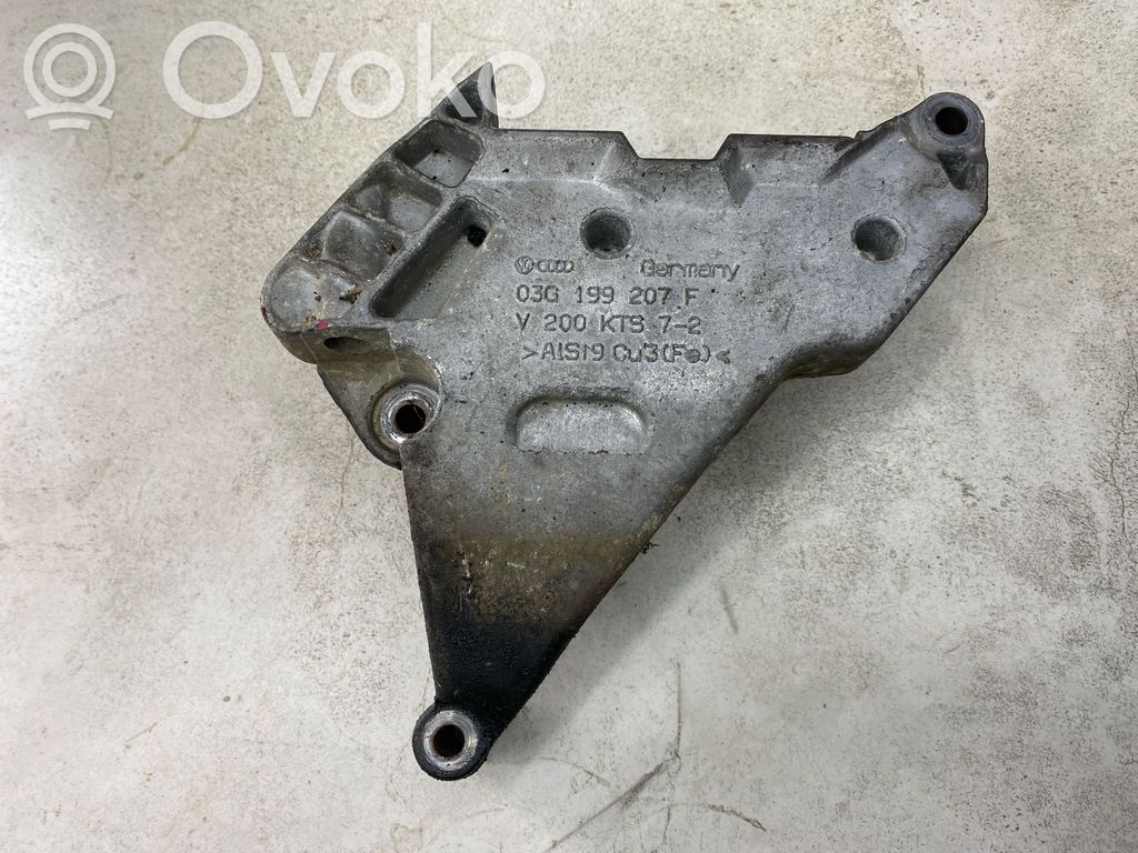 Volkswagen PASSAT B6 Engine mounting bracket 