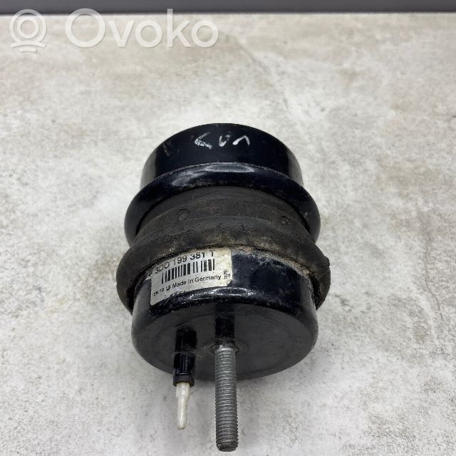 Engine mount bracket   3D0199381T