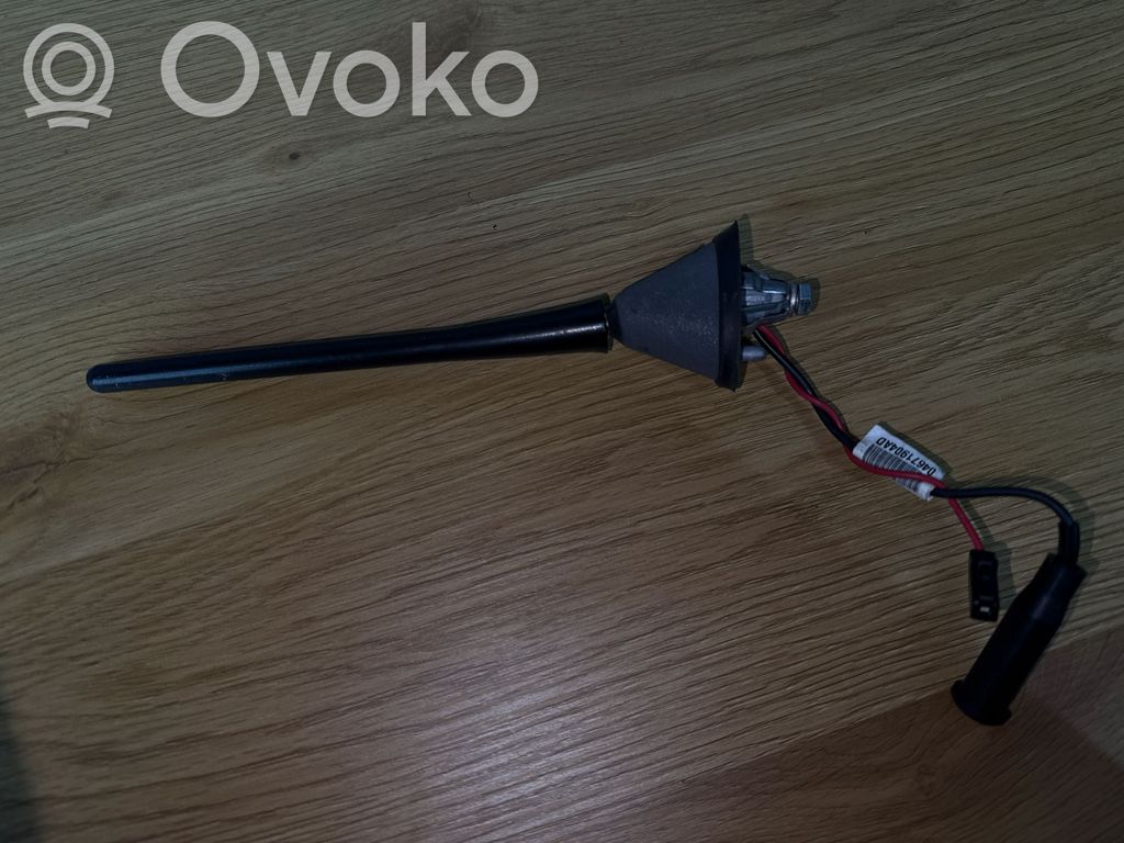Dodge Caliber Radion antenni 