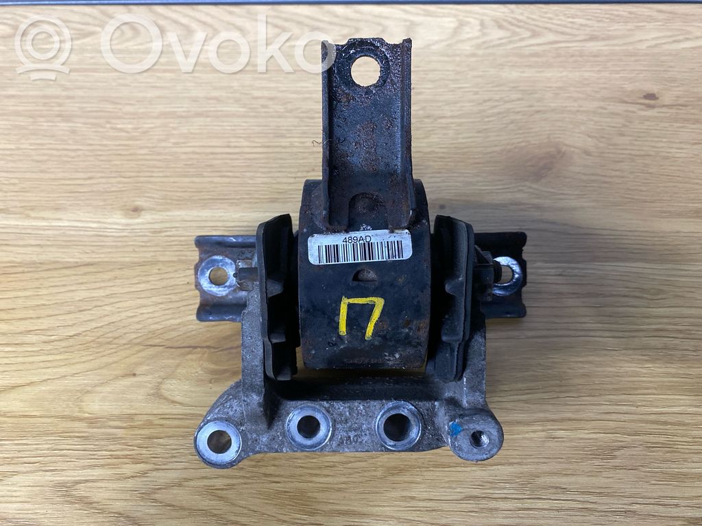 Engine mount bracket   489AD