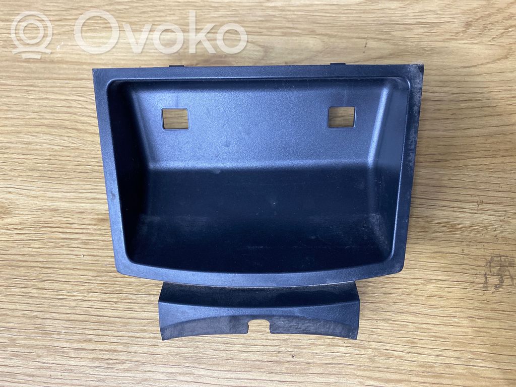 Volvo V50 Daiktadėžė centrinės konsolės 