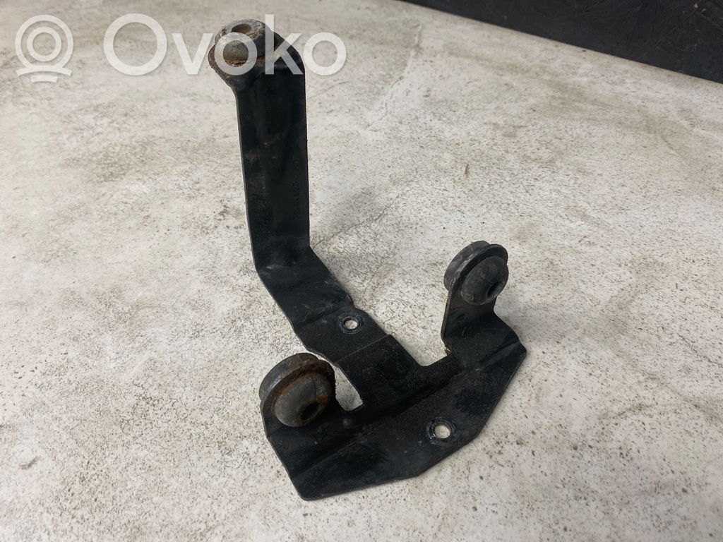 Volvo V50 ABS pump bracket 