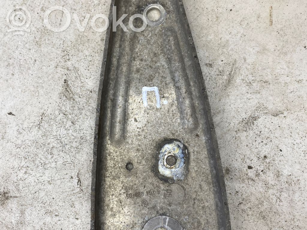 Cits aizmugures šasijas elements   6764888