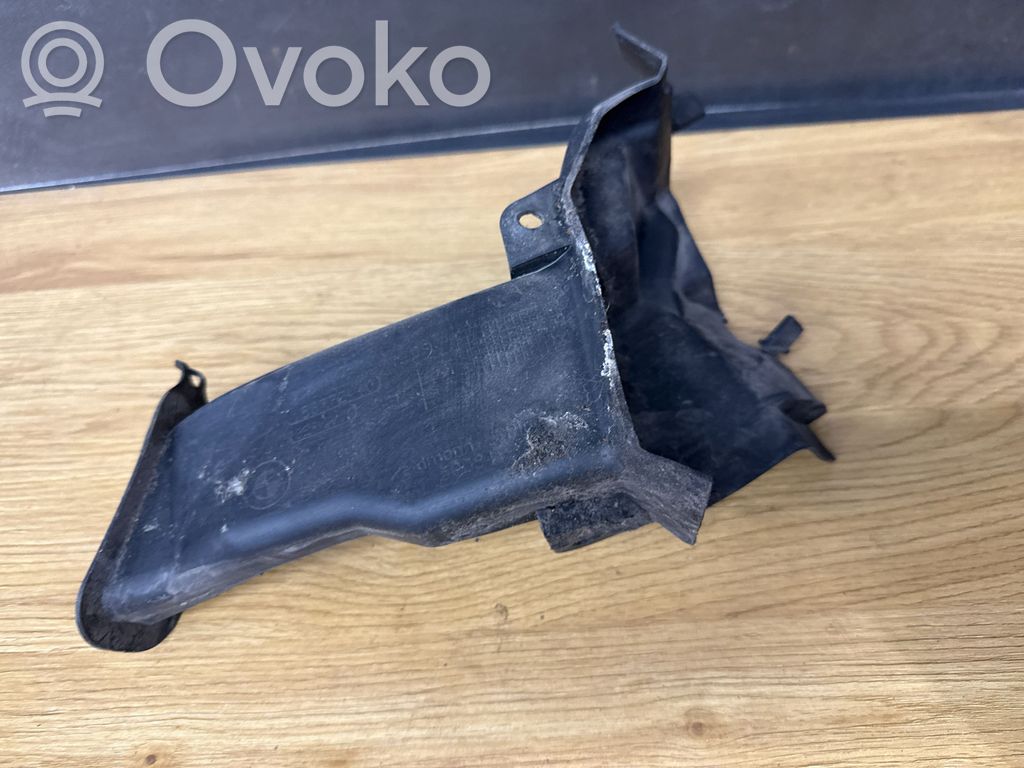 Muu moottoritilan osa   15677210,6925977
