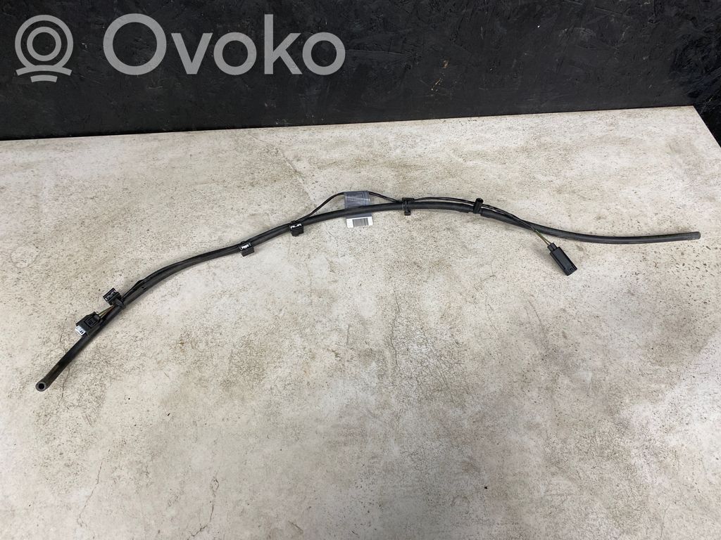 Windshield washer fluid hose   6928635,11107811
