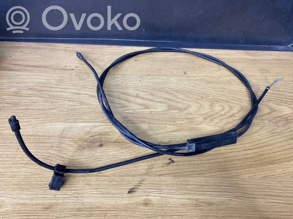 Troselis variklio dangčio spynos   7201904