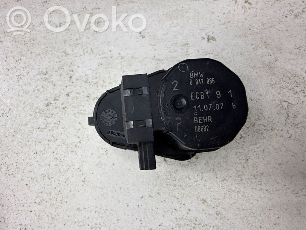 Oro sklendės varikliukas   6942986,D8682,ECB19,ECB191