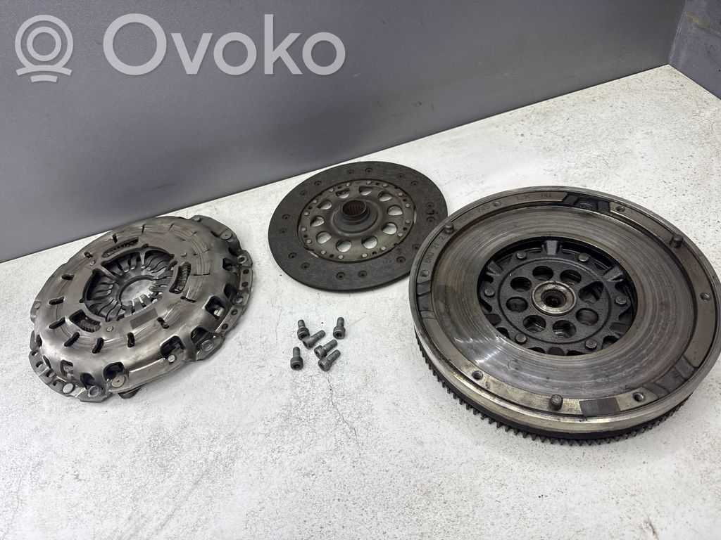BMW 5 E60 E61 Sankabos komplektas 