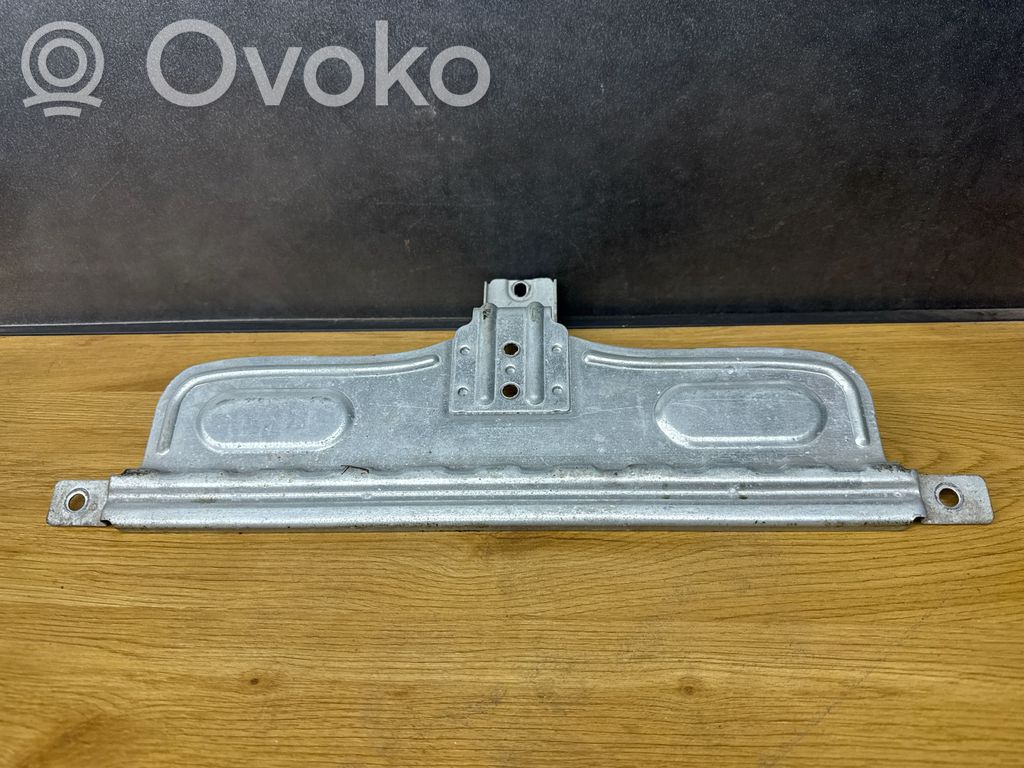 Battery bracket   8697005