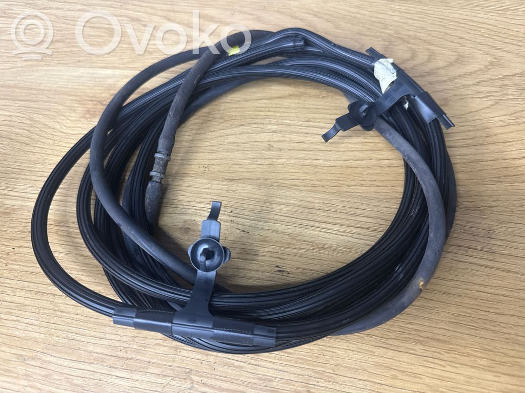 Volvo XC90 Tubo flessibile per liquido lavavetri per lunotto posteriore 