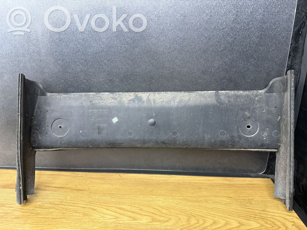 Volvo V70 Radiatoriaus oro nukreipėjas (-ai) 