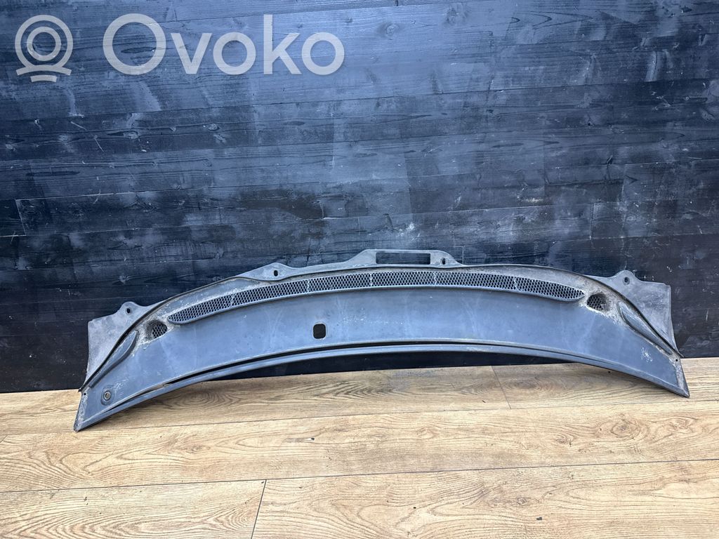 Volvo V70 Wiper trim 