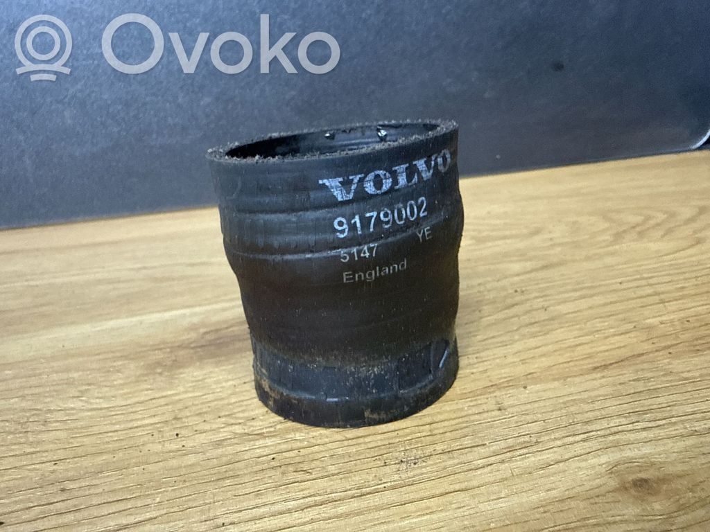 Volvo V70 Rura / Wąż dolotowy powietrza 