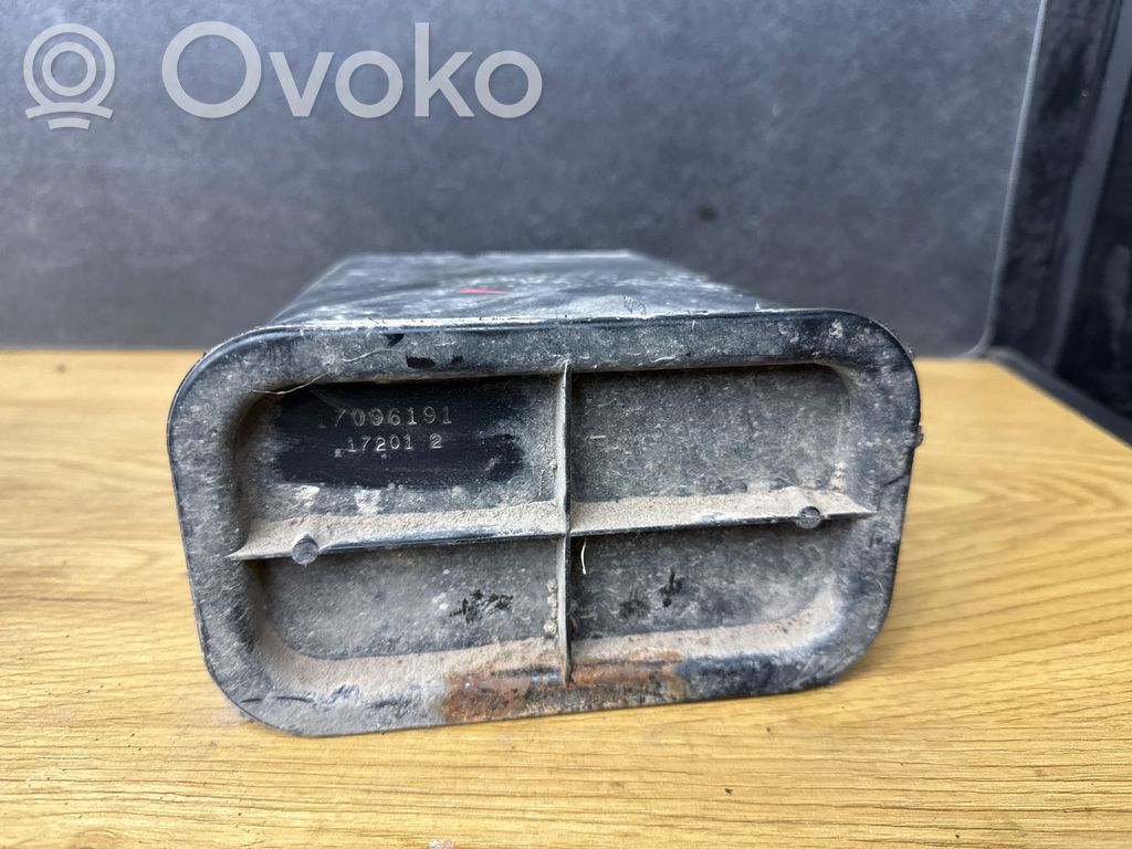 Volvo V70 Filtr węglowy 