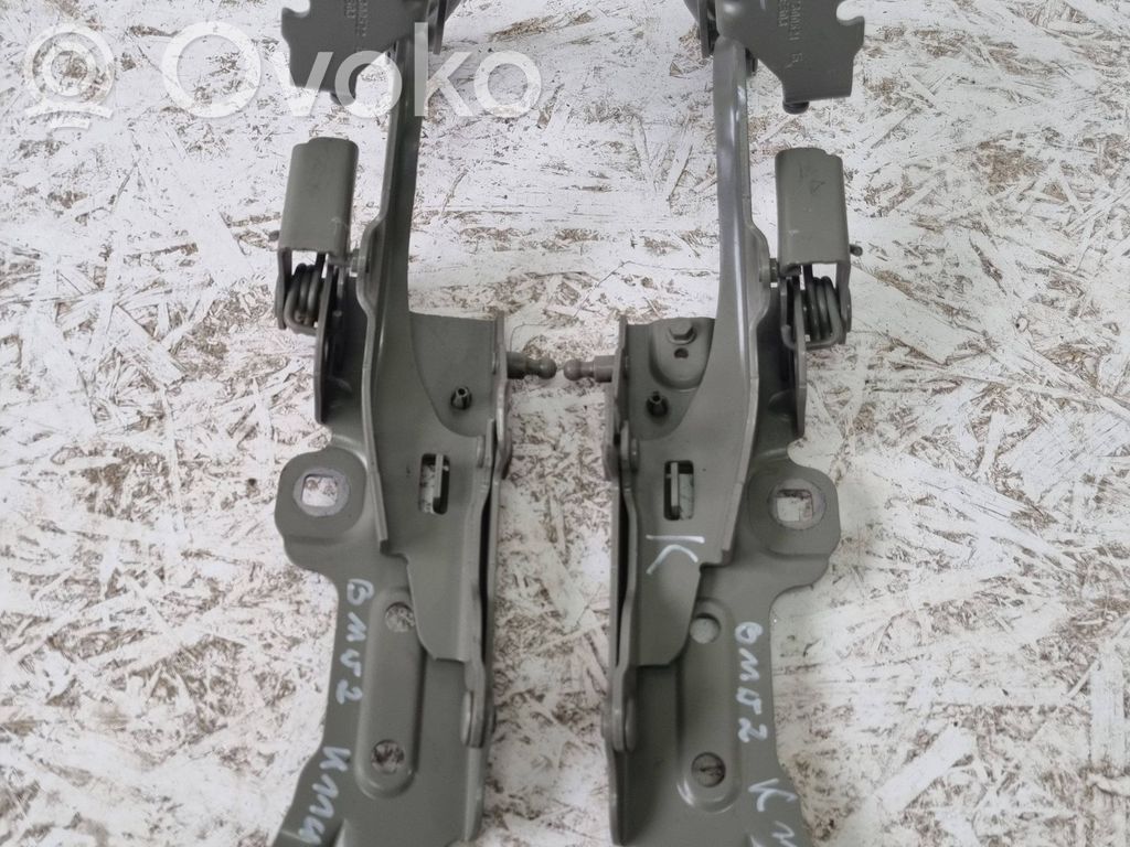 BMW 2 F46 Zawiasy pokrywy / maski silnika 
