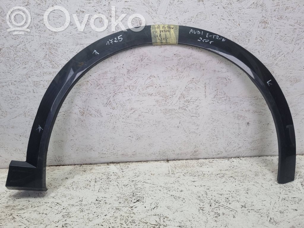Front arch trim   4KE853718