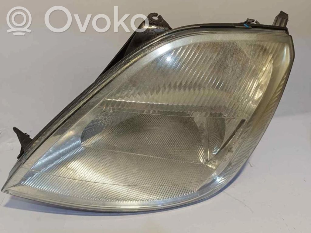 Ford Fiesta Scheinwerfer 