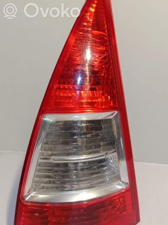 Rear/tail lights   E204060