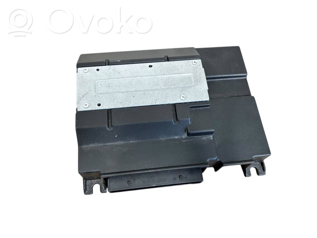 Volkswagen Golf VII Sound amplifier 