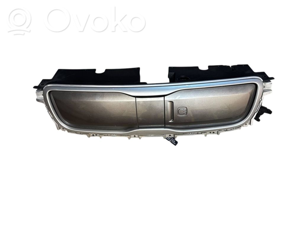 KIA Soul Grotelės priekinės 